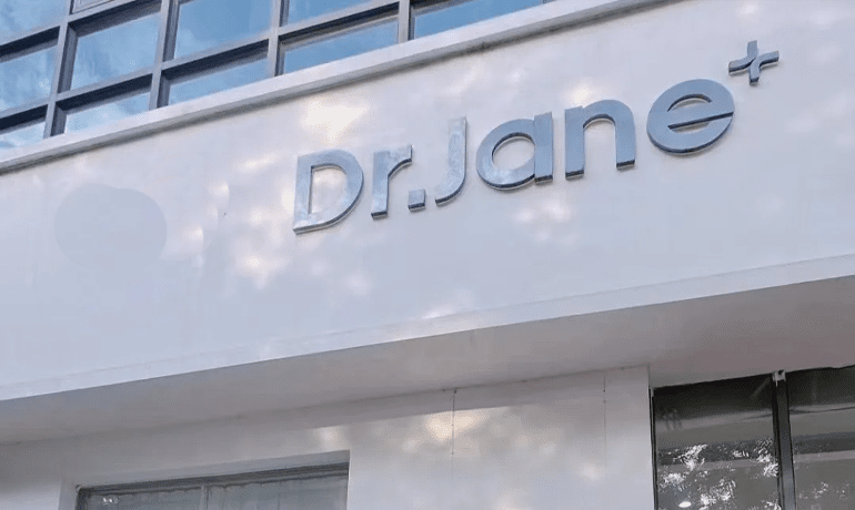 中性皮肤美白要点，从护肤到心态全方位照顾